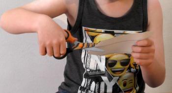 shoulder-hand-coordination-young-child.jpg